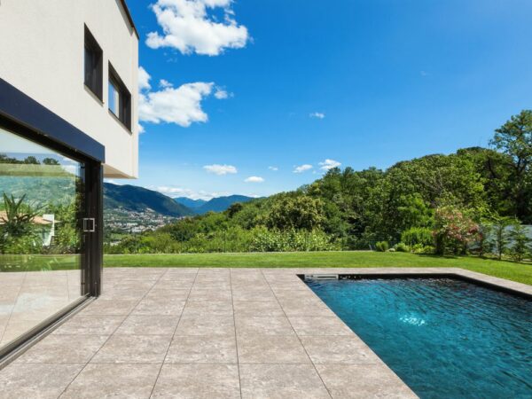 ark_silver_tiles_outdoor